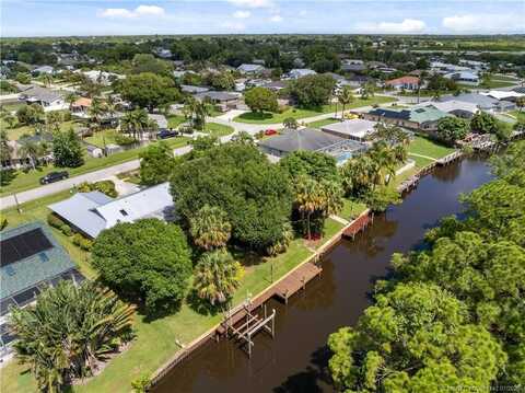 1339 SE Coral Reef Street, Port Saint Lucie, FL 34983