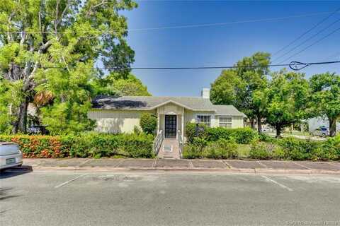 300 SE Detroit Avenue, Stuart, FL 34994