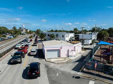 290 N Dixie Highway, Stuart, FL 34994
