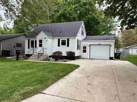 1136 S BARTLETT Street, SHAWANO, WI 54166