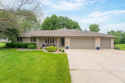 2893 WOODHAVEN Circle, DE PERE, WI 54115