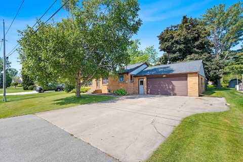 513 LACONA Court, GREEN BAY, WI 54313