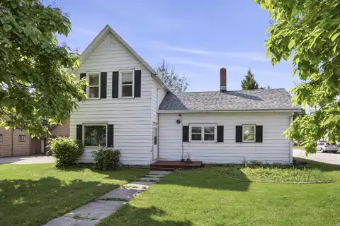 631 MAIN Street, WRIGHTSTOWN, WI 54180
