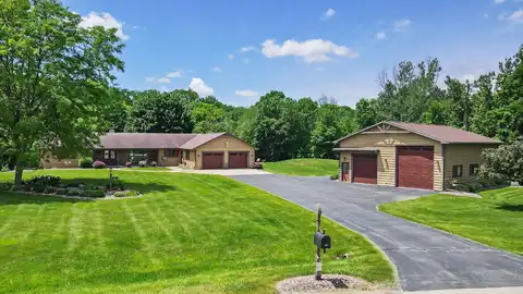 3151 FERNDELL ACRES Drive, HOBART, WI 54155