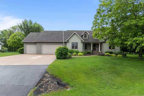 W6723 CHARLEEN Lane, GREENVILLE, WI 54942