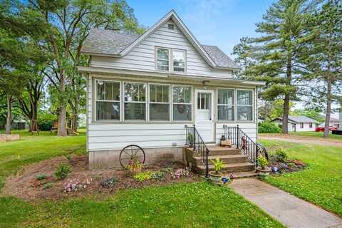 413 S HOWARD Street, PRINCETON, WI 54968