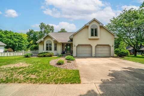 4129 Birch Crest Lane, Eau Claire, WI 54701