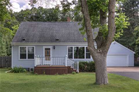 3657 Hallie Lane, Eau Claire, WI 54703