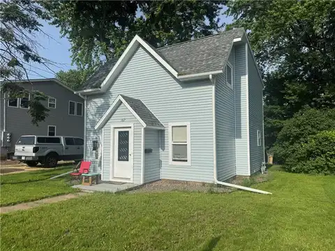 107 4th Street W, Menomonie, WI 54751