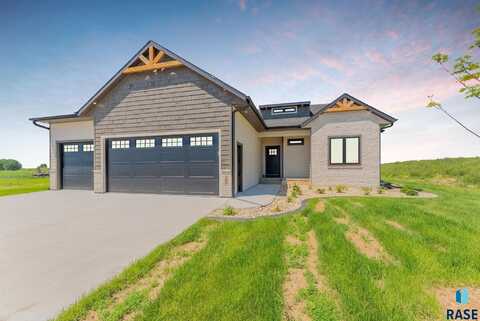 405 N Sunshine Ave, Brandon, SD 57005