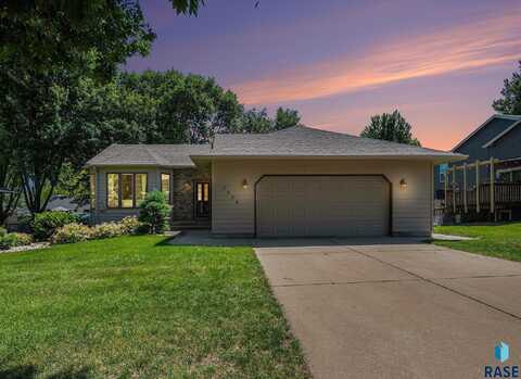 3508 S Bahnson Ave, Sioux Falls, SD 57103