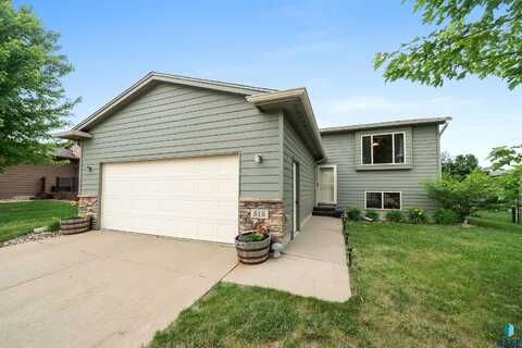 515 S Clearbrook Ave, Sioux Falls, SD 57106