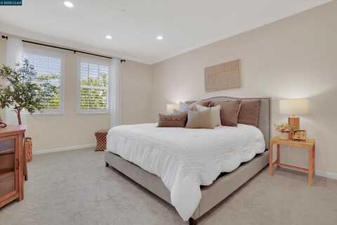 1734 Catalina Ct, Livermore, CA 94550