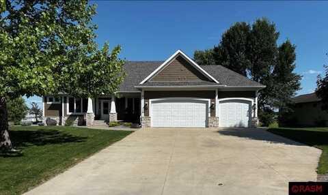 1501 Rockbend Parkway, Saint Peter, MN 56082