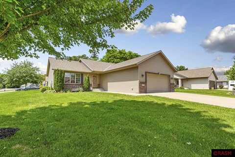 140 Grovebrook Drive, Mankato, MN 56001
