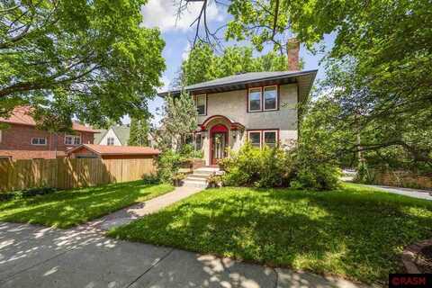 312 E Liberty Street, Mankato, MN 56001