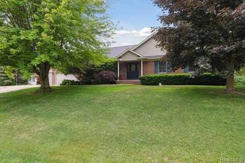 16486 W Horseshoe Trail, Linden, MI 48451