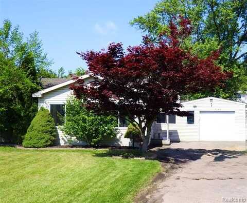 7044 Desmond Road, Waterford, MI 48329