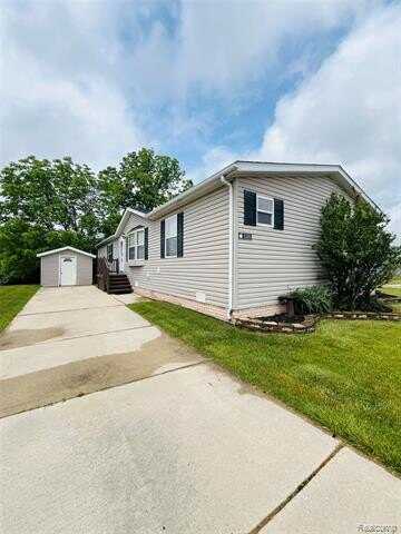 6283 Leigh Court, Fenton, MI 48430