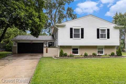 190 Scottsdale Drive, Troy, MI 48084