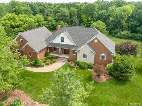 2449 WOODVALE Trail, Brighton, MI 48114