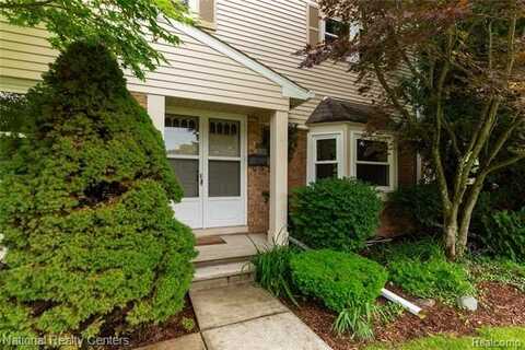 5107 Buckingham Place, Troy, MI 48098