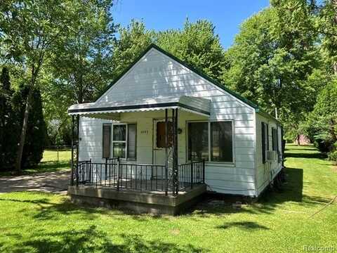 1885 Maple Road, Kimball, MI 48074