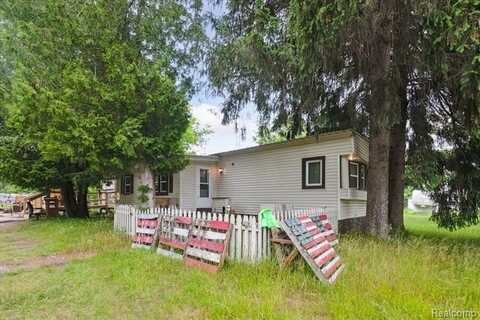 4800 S Huron Road, Standish, MI 48658