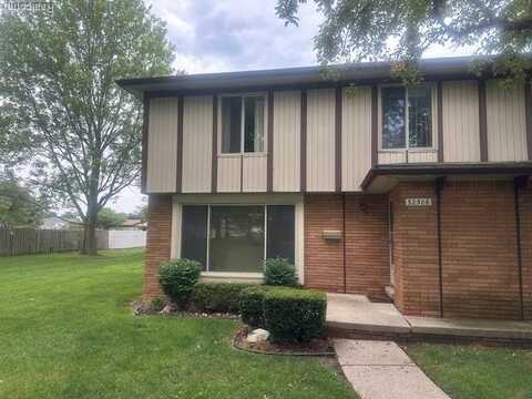 32306 Barclay Square, Warren, MI 48093