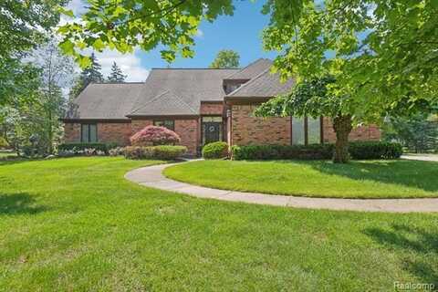 4541 Rivers Edge, Troy, MI 48098