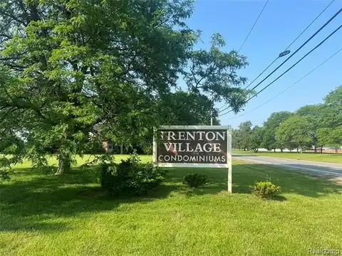 3901 Fort Street, Riverview, MI 48183