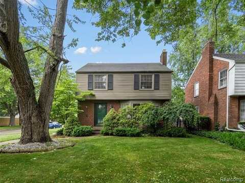 1930 Kenmore Drive, Grosse Pointe Woods, MI 48236