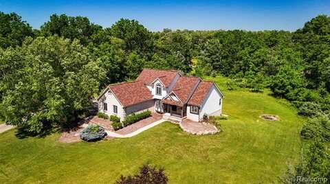 1242 Meadowbrook Court, Oxford, MI 48371