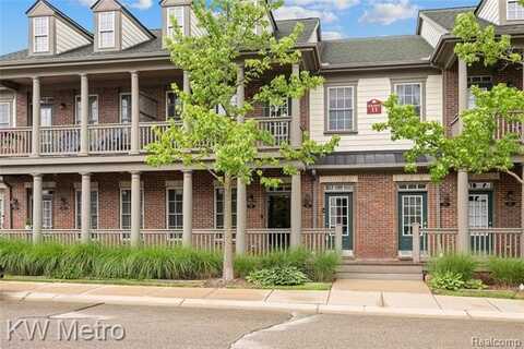 195 Jotham Ave, Auburn Hills, MI 48326