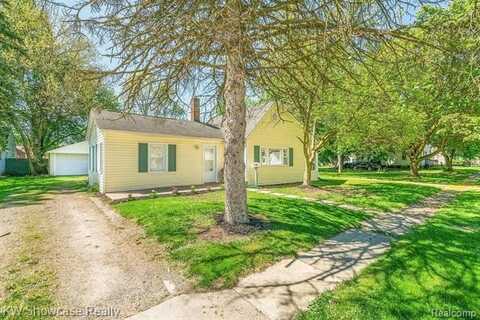 71 W Wabash Avenue, Belleville, MI 48111