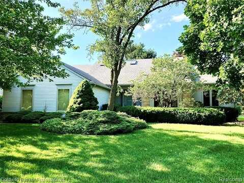 1658 Devonshire Drive, Troy, MI 48098