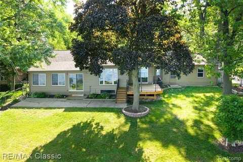 1861 Ladd Road, Wolverine Lake, MI 48390