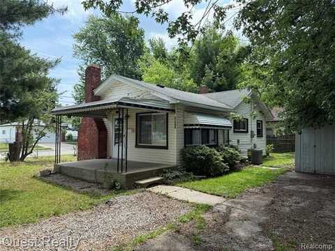 21738 Evergreen Street, Saint Clair Shores, MI 48082