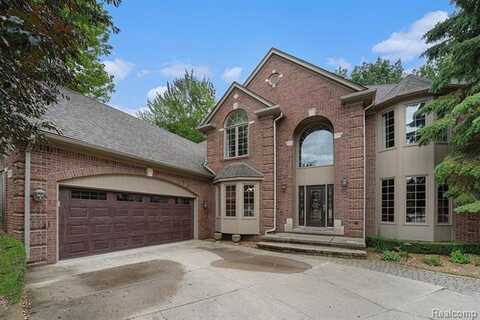 6652 Chianti Court, Shelby, MI 48316