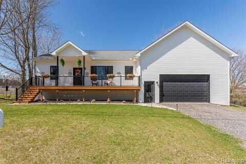 619 N WATKINS, Perry, MI 48872