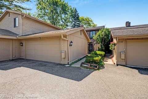 7190 Pebble Park Drive, West Bloomfield, MI 48322