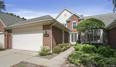 16658 Country Knoll Drive E, Northville, MI 48168