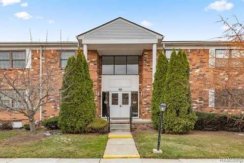 30030 Wildbrook Drive, Southfield, MI 48034