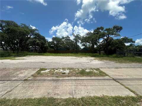 1502 N Highway 35 N, Rockport, TX 78382