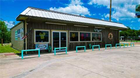 302 Nueces St., George West, TX 78022