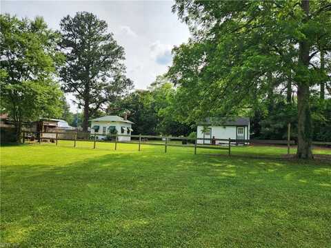 168 N County Drive, Wakefield, VA 23888