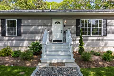 47 Currier Road, East Falmouth, MA 02536