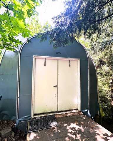 4911 SW GARDEN HOME RD, Portland, OR 97219