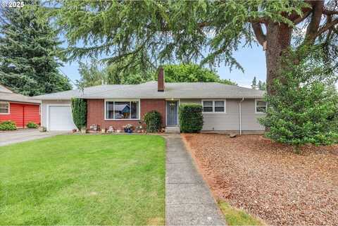 184 NE 10TH AVE, Canby, OR 97013