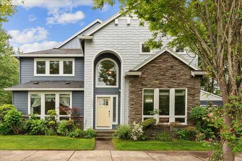 5898 SE THORNAPPLE ST, Hillsboro, OR 97123